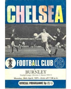 Chelsea v Burnley official programme 26/04/1971 Football League, half price