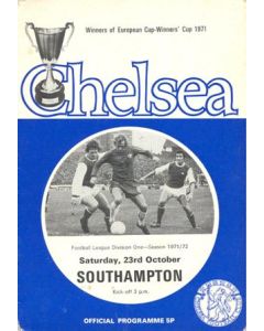 Chelsea v Southampton official programme 23/10/1971 Football League, token missing and hence half price