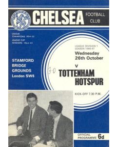 Chelsea v Tottenham Hotspur official programme 26/10/1966 Football League, token missing and hence half price