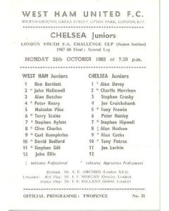 West Ham United Juniors vChelsea Juniors official programme 28/10/1968