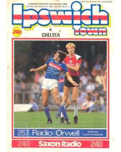 Ipswich Town vChelsea official programme 02/11/1985