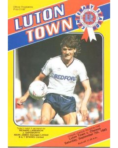 Luton Town v Chelsea official programme 07/09/1985