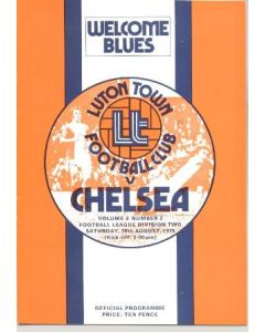 Luton Town v Chelsea official programme 30/08/1975