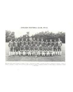 Chelsea F.C. 1971-1972 magazine page team photograph